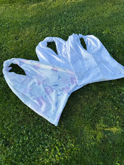 Totebag hvit lilla blomster