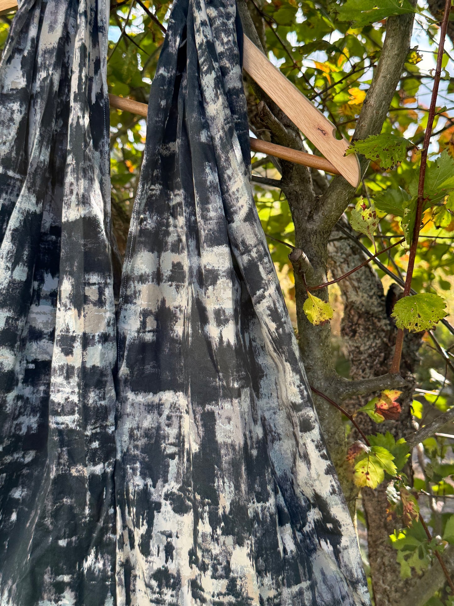 Totebag abstrakt mørk