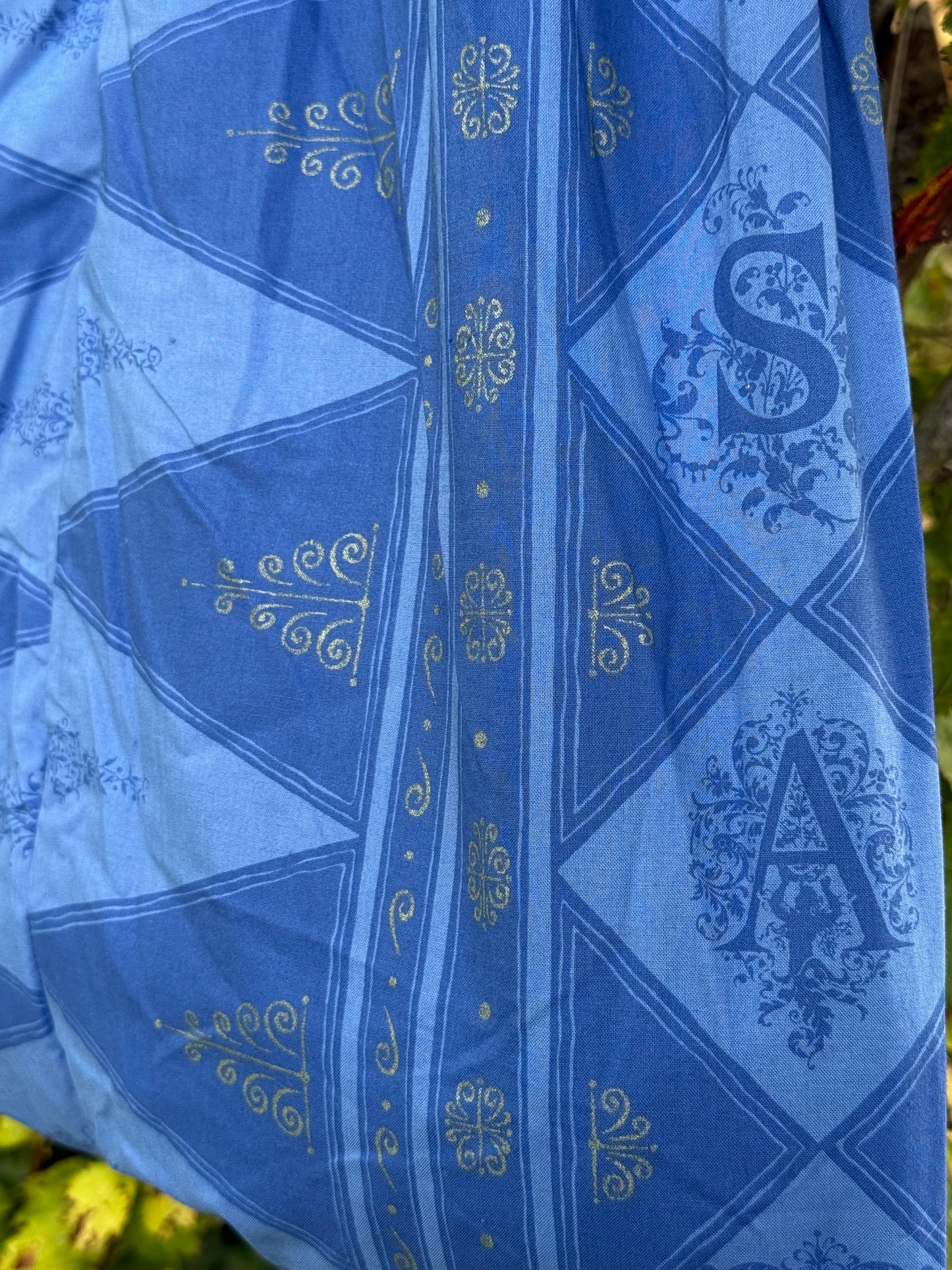 Totebag blå med bokstaver